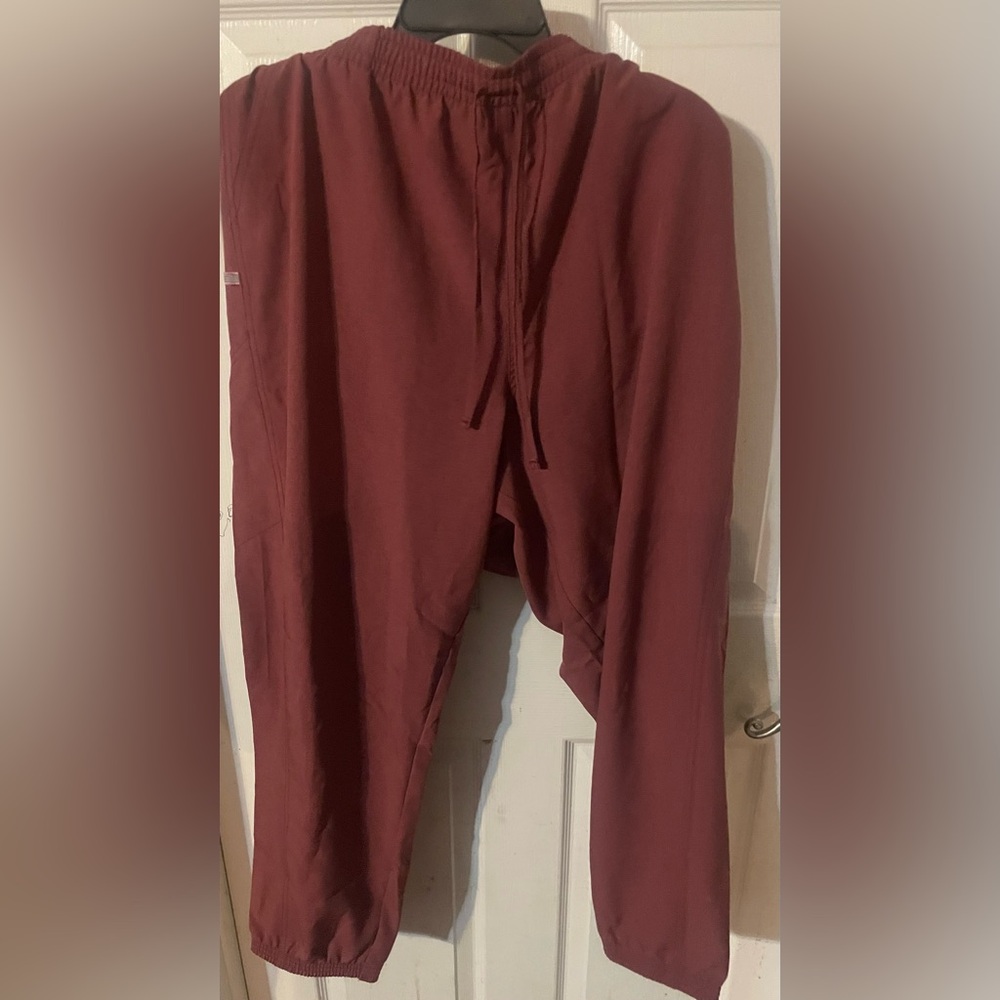 Scrubstar Women’s Heather Dark Cherry Scrub Pants.‎ NWT! Size 2XL!
